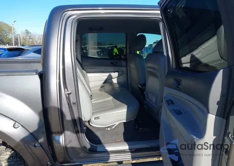 2015 Toyota Tacoma Prerunner V6 из США, поврежденный, VIN 5TFJU4GN1FX073380